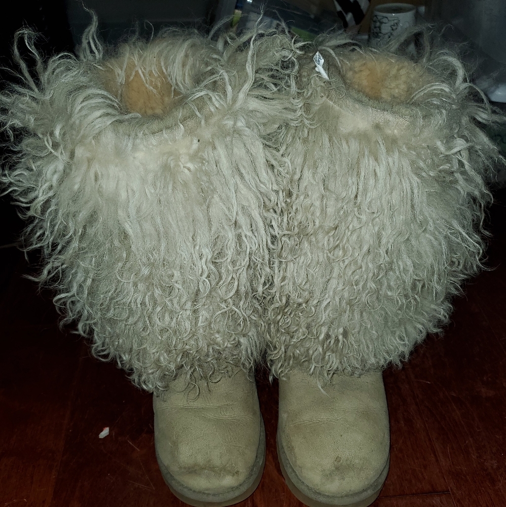 Uggs Mongolian Fur 3166 Tall Boots